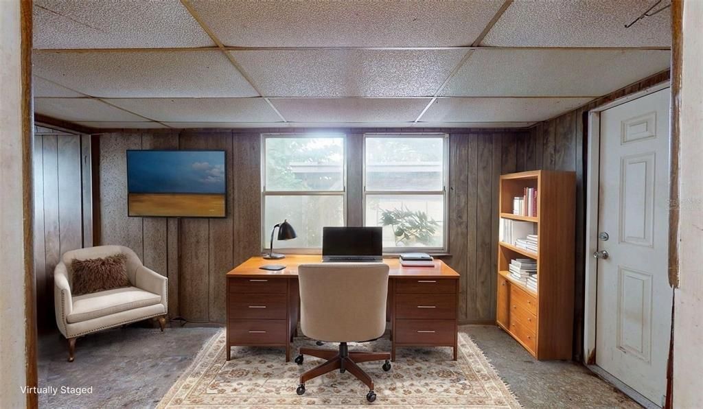 Active With Contract: $300,000 (2 beds, 1 baths, 1120 Square Feet)