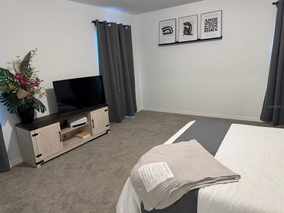 En Renta: $2,300 (3 camas, 2 baños, 1566 Pies cuadrados)