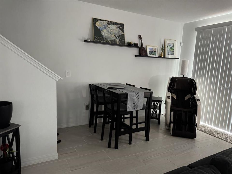 En Renta: $2,300 (3 camas, 2 baños, 1566 Pies cuadrados)