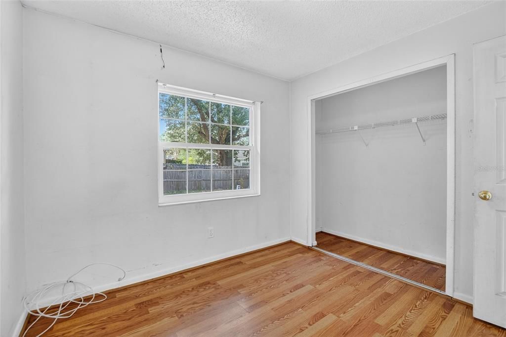 Active With Contract: $270,000 (3 beds, 2 baths, 1359 Square Feet)