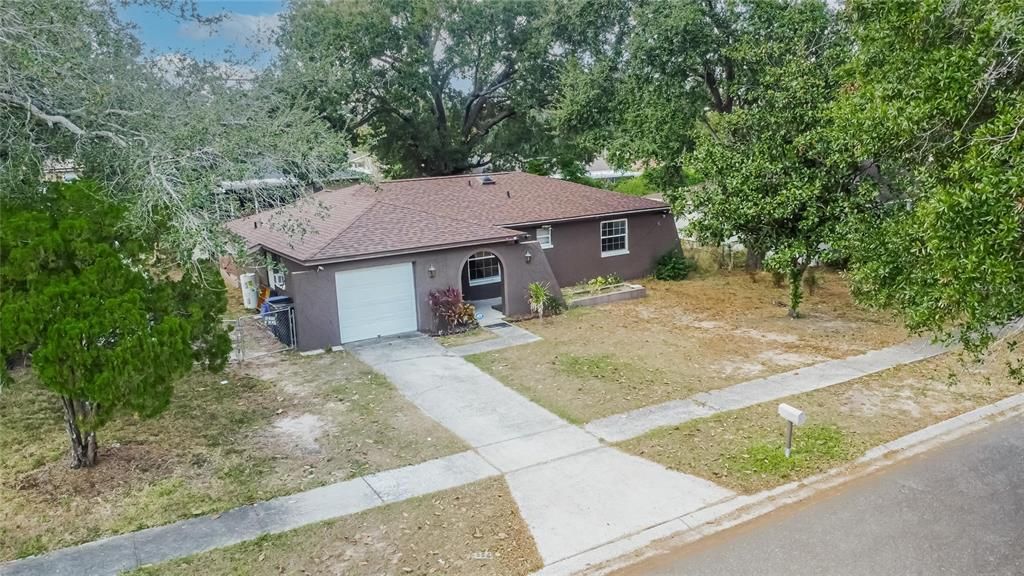 Active With Contract: $270,000 (3 beds, 2 baths, 1359 Square Feet)