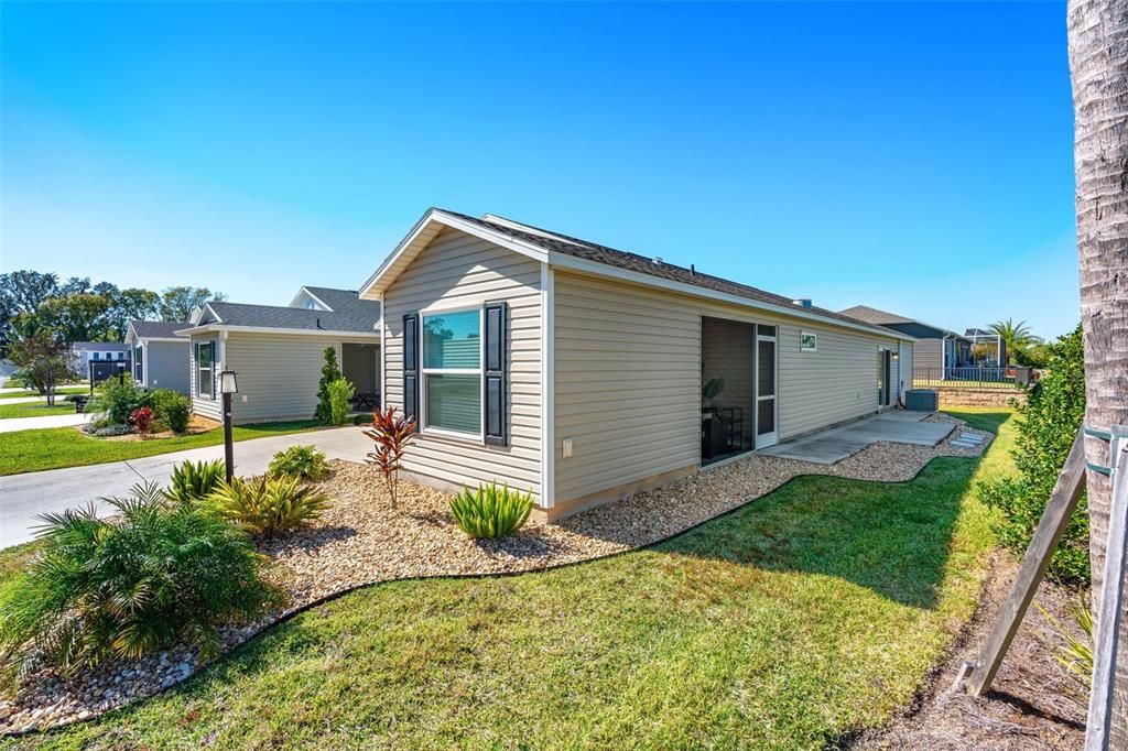 На продажу: $347,900 (2 спален, 2 ванн, 1295 Квадратных фут)