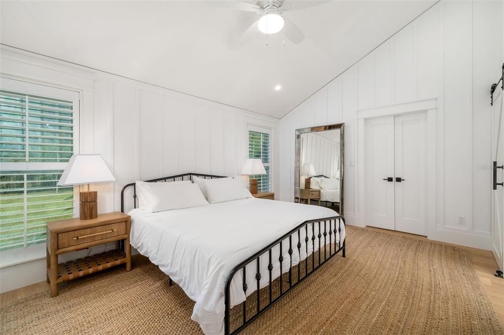 For Sale: $2,949,000 (4 beds, 3 baths, 2400 Square Feet)