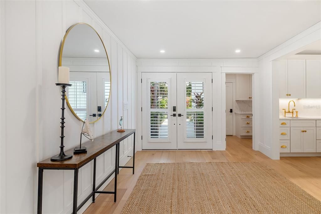 For Sale: $2,949,000 (4 beds, 3 baths, 2400 Square Feet)