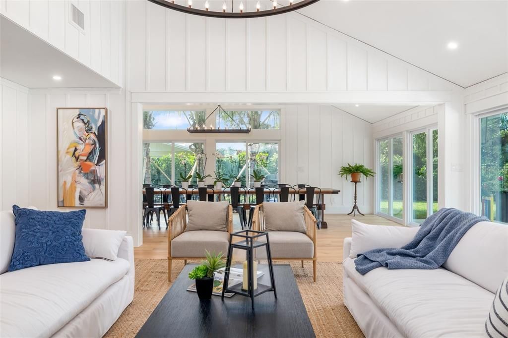 For Sale: $2,949,000 (4 beds, 3 baths, 2400 Square Feet)