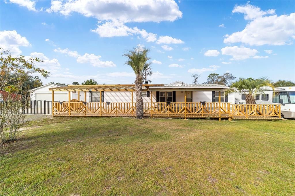 For Sale: $400,000 (3 beds, 2 baths, 1620 Square Feet)