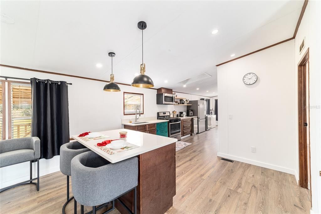 For Sale: $400,000 (3 beds, 2 baths, 1620 Square Feet)