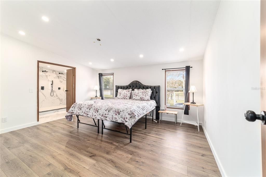 For Sale: $400,000 (3 beds, 2 baths, 1620 Square Feet)