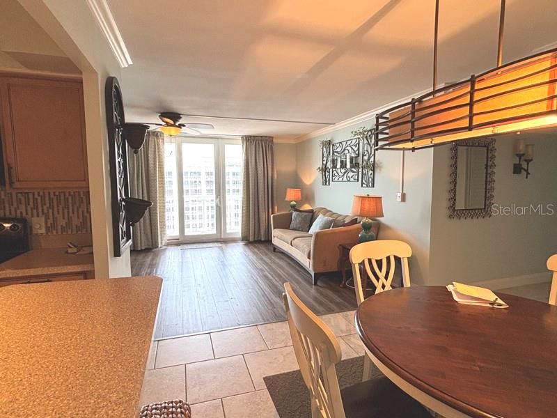 En Venta: $229,000 (1 camas, 1 baños, 796 Pies cuadrados)