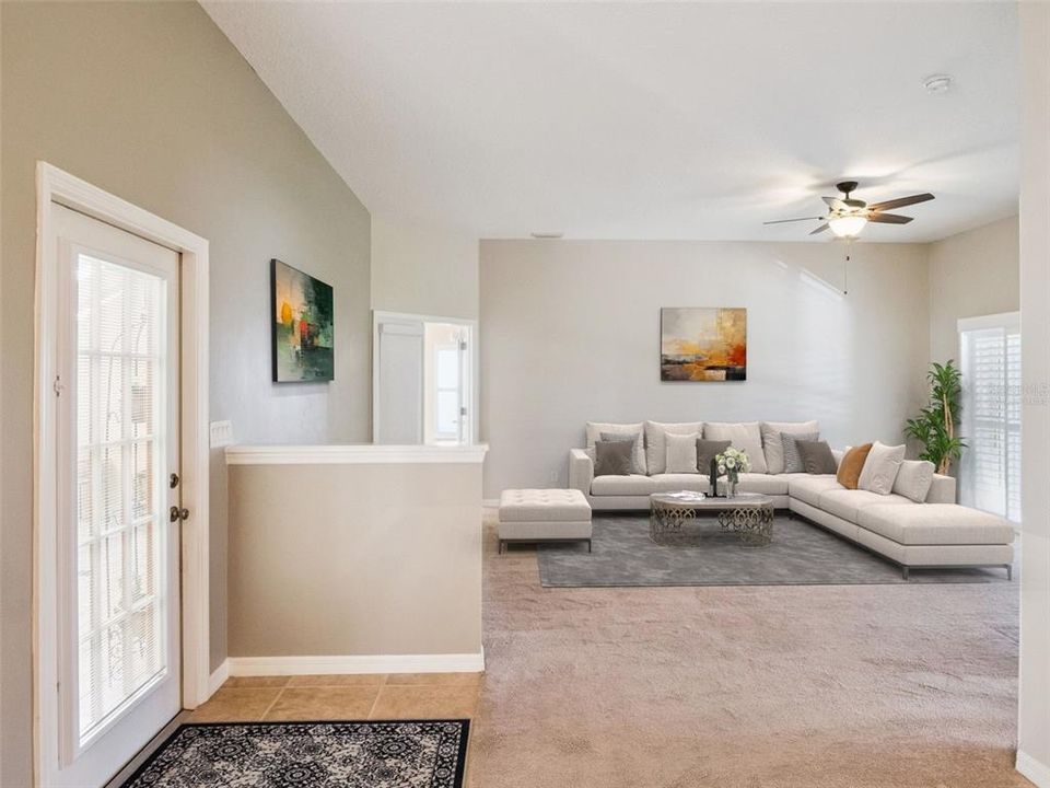 For Sale: $325,000 (2 beds, 2 baths, 1592 Square Feet)