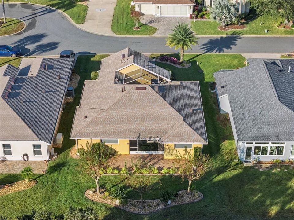 For Sale: $325,000 (2 beds, 2 baths, 1592 Square Feet)