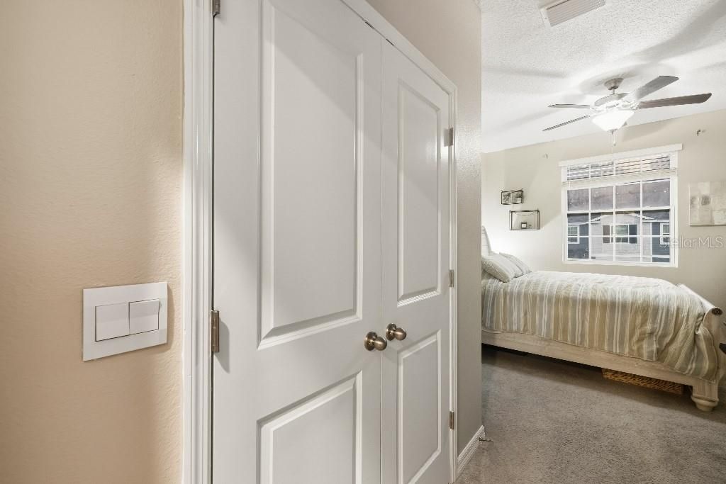 待售: $280,000 (3 贝兹, 2 浴室, 1690 平方英尺)