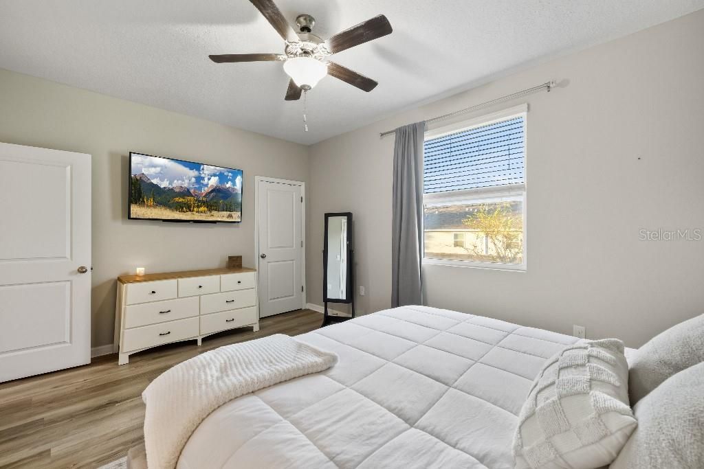 待售: $280,000 (3 贝兹, 2 浴室, 1690 平方英尺)