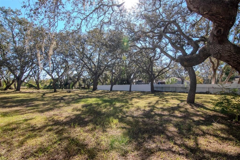 Active With Contract: $329,000 (0.99 acres)