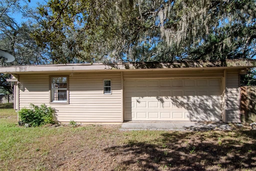 Active With Contract: $329,000 (0.99 acres)