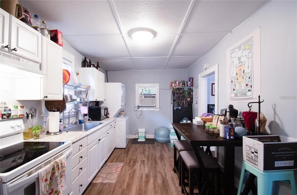 待售: $415,000 (3 贝兹, 0 浴室, 1500 平方英尺)