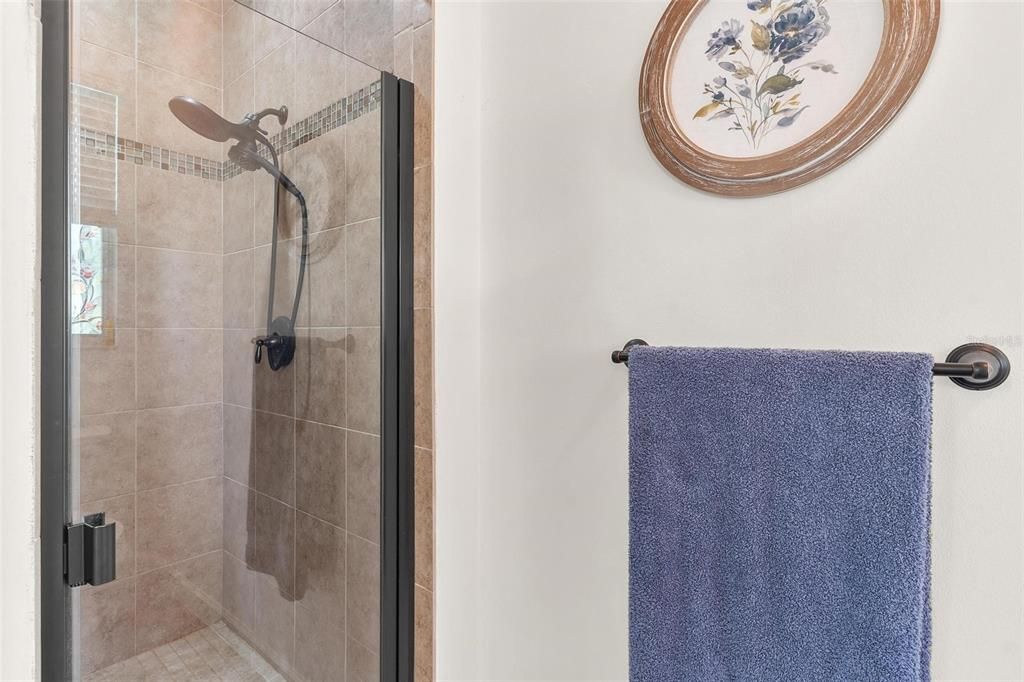 En Venta: $489,000 (3 camas, 2 baños, 2233 Pies cuadrados)