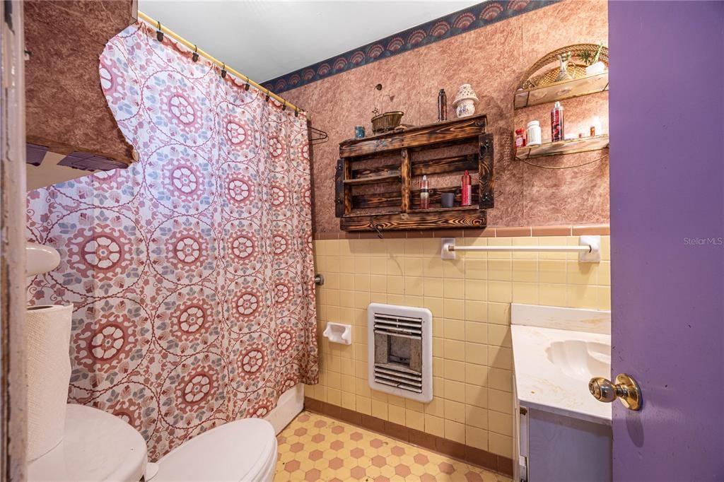 待售: $409,000 (4 贝兹, 2 浴室, 2490 平方英尺)