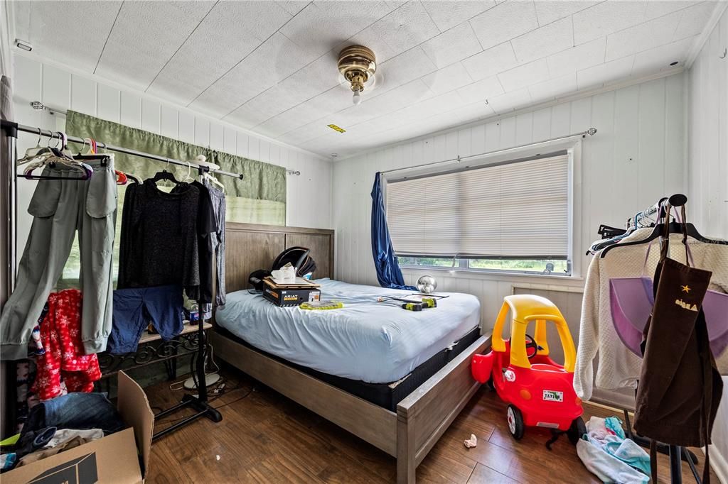 待售: $409,000 (4 贝兹, 2 浴室, 2490 平方英尺)