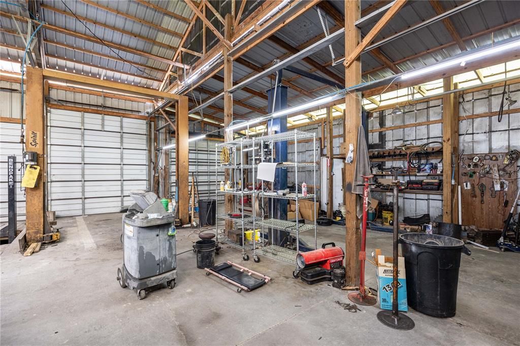 待售: $409,000 (4 贝兹, 2 浴室, 2490 平方英尺)