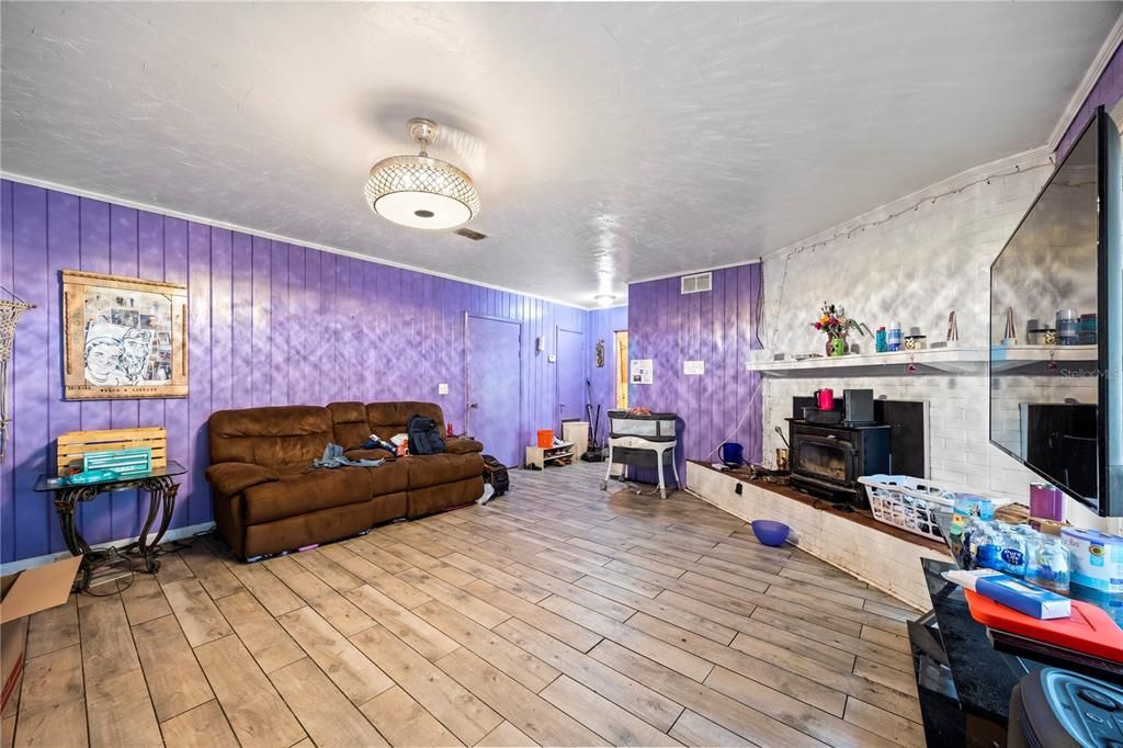 待售: $409,000 (4 贝兹, 2 浴室, 2490 平方英尺)