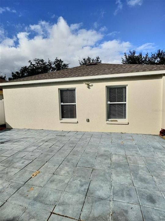 For Rent: $2,600 (3 beds, 2 baths, 1215 Square Feet)