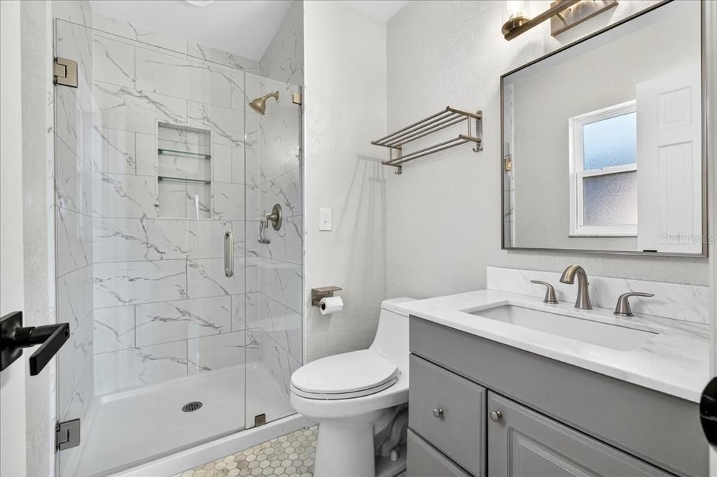 合同活跃: $314,900 (3 贝兹, 2 浴室, 1500 平方英尺)