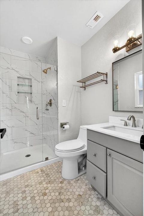 合同活跃: $314,900 (3 贝兹, 2 浴室, 1500 平方英尺)