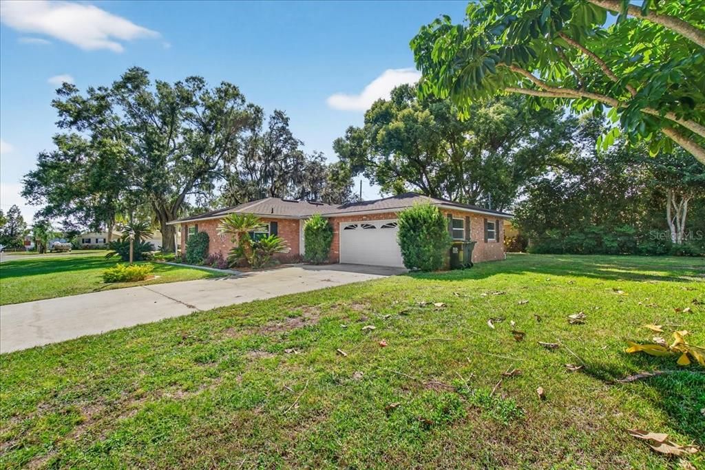 合同活跃: $314,900 (3 贝兹, 2 浴室, 1500 平方英尺)