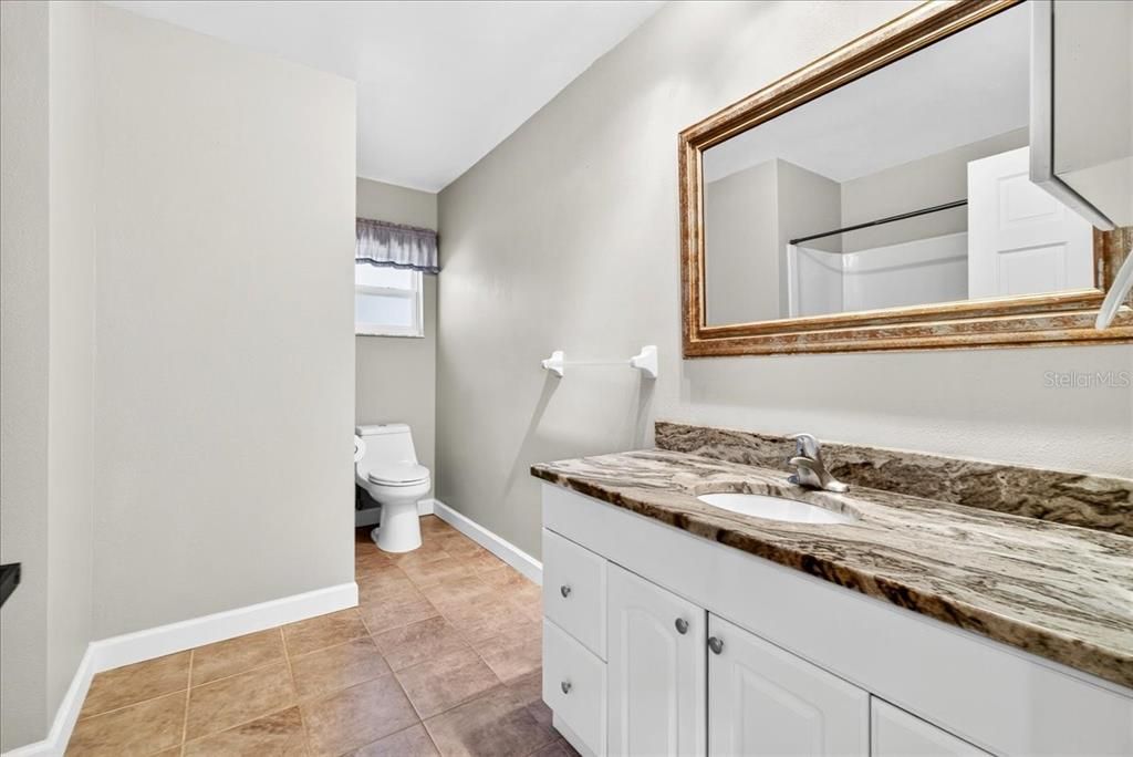 合同活跃: $314,900 (3 贝兹, 2 浴室, 1500 平方英尺)