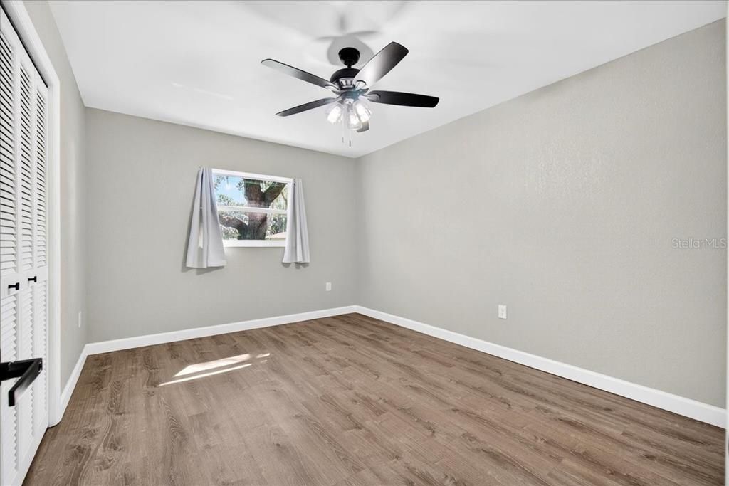 合同活跃: $314,900 (3 贝兹, 2 浴室, 1500 平方英尺)