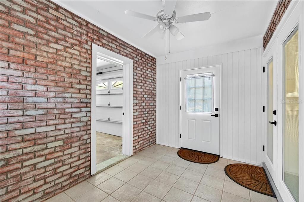 合同活跃: $314,900 (3 贝兹, 2 浴室, 1500 平方英尺)