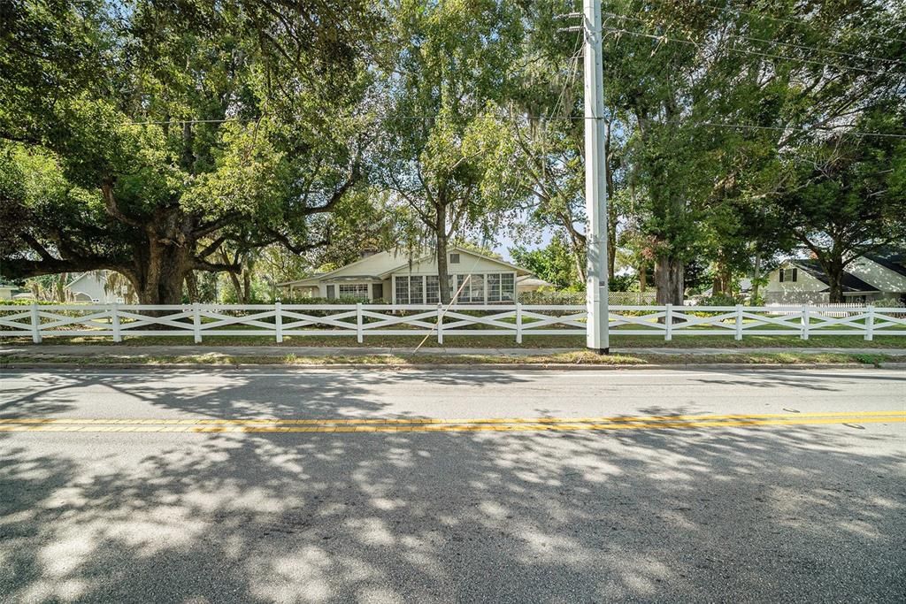 En Venta: $425,000 (3 camas, 2 baños, 2445 Pies cuadrados)