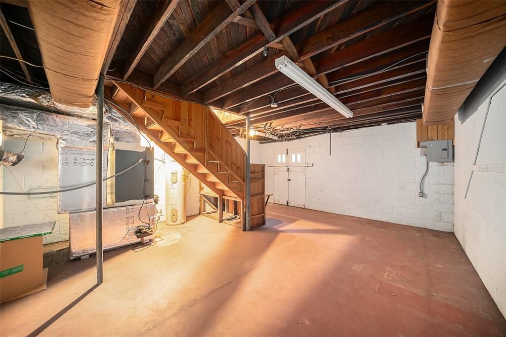 En Venta: $425,000 (3 camas, 2 baños, 2445 Pies cuadrados)