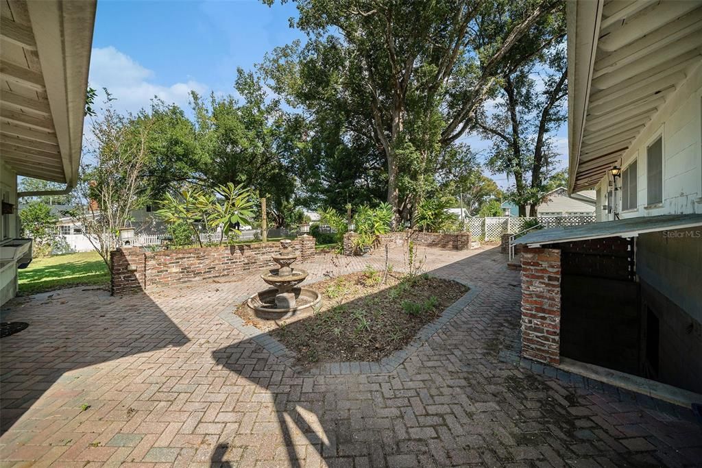 En Venta: $425,000 (3 camas, 2 baños, 2445 Pies cuadrados)