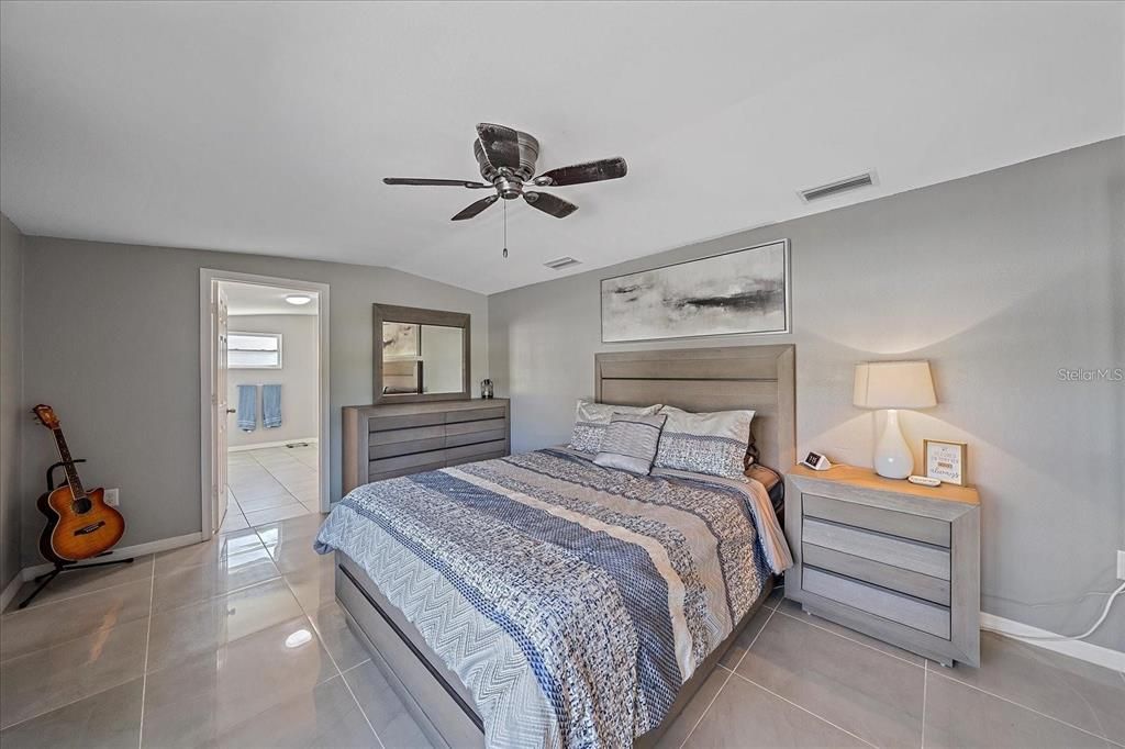 Activo con contrato: $499,000 (3 camas, 2 baños, 1650 Pies cuadrados)