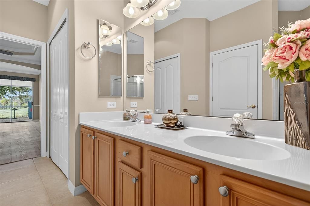 For Rent: $2,650 (3 beds, 2 baths, 1828 Square Feet)