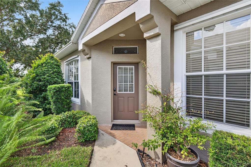 For Rent: $2,650 (3 beds, 2 baths, 1828 Square Feet)