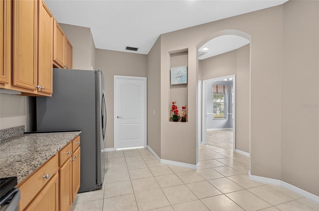 For Rent: $2,650 (3 beds, 2 baths, 1828 Square Feet)