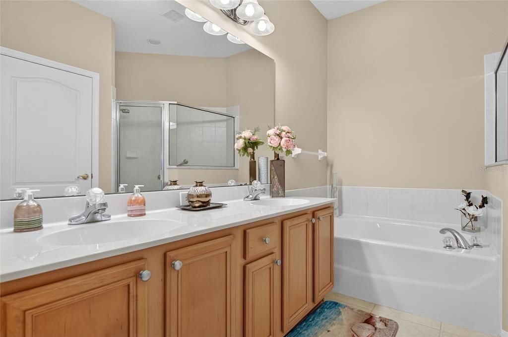 For Rent: $2,650 (3 beds, 2 baths, 1828 Square Feet)