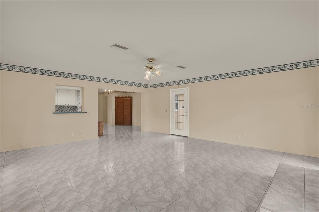 Active With Contract: $399,000 (3 beds, 2 baths, 1920 Square Feet)