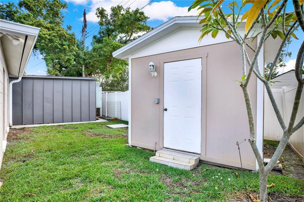 Active With Contract: $399,000 (3 beds, 2 baths, 1920 Square Feet)