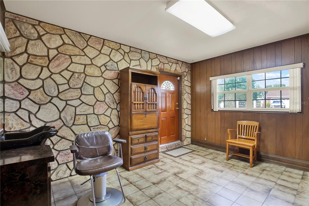 Active With Contract: $399,000 (3 beds, 2 baths, 1920 Square Feet)