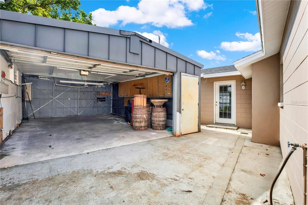 Active With Contract: $399,000 (3 beds, 2 baths, 1920 Square Feet)