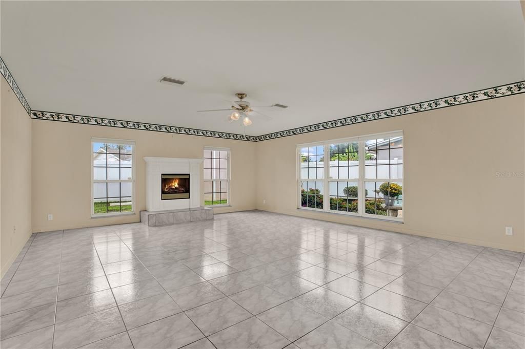 Active With Contract: $399,000 (3 beds, 2 baths, 1920 Square Feet)