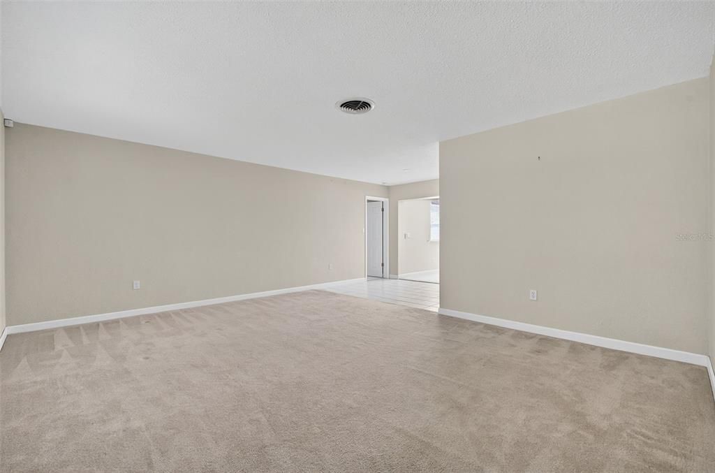 В аренду: $3,750 (3 спален, 2 ванн, 2076 Квадратных фут)