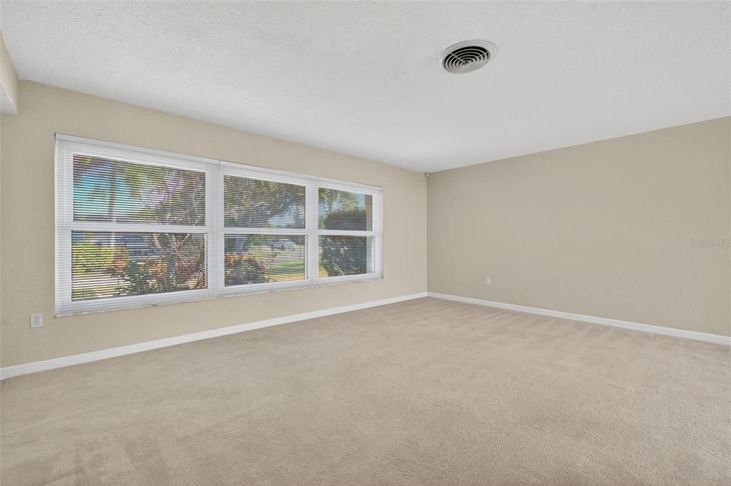 В аренду: $3,750 (3 спален, 2 ванн, 2076 Квадратных фут)