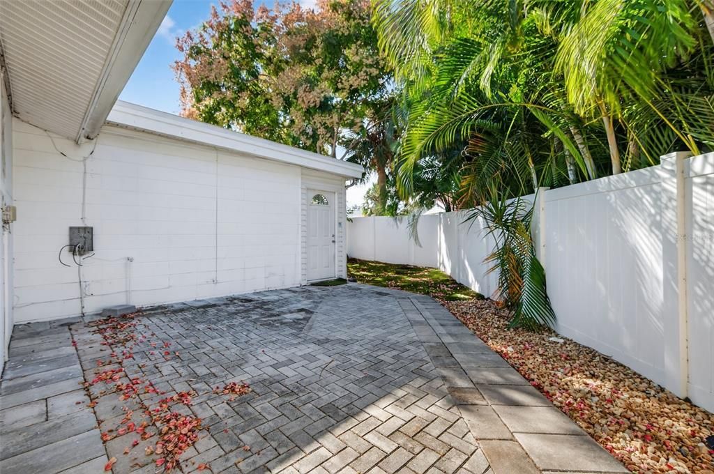 В аренду: $3,750 (3 спален, 2 ванн, 2076 Квадратных фут)