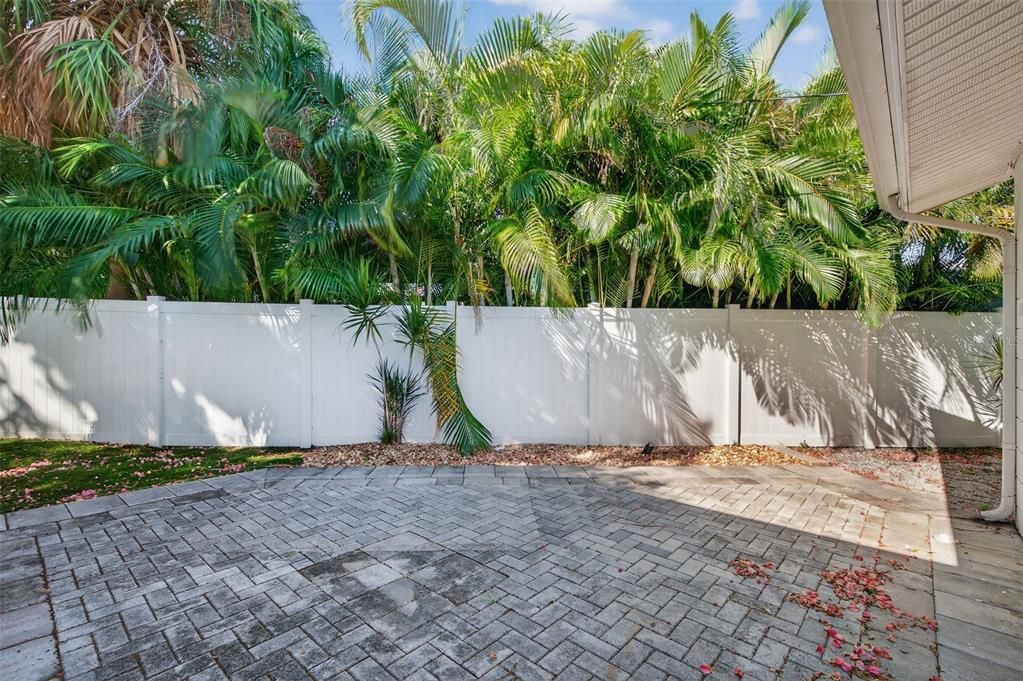 В аренду: $3,750 (3 спален, 2 ванн, 2076 Квадратных фут)