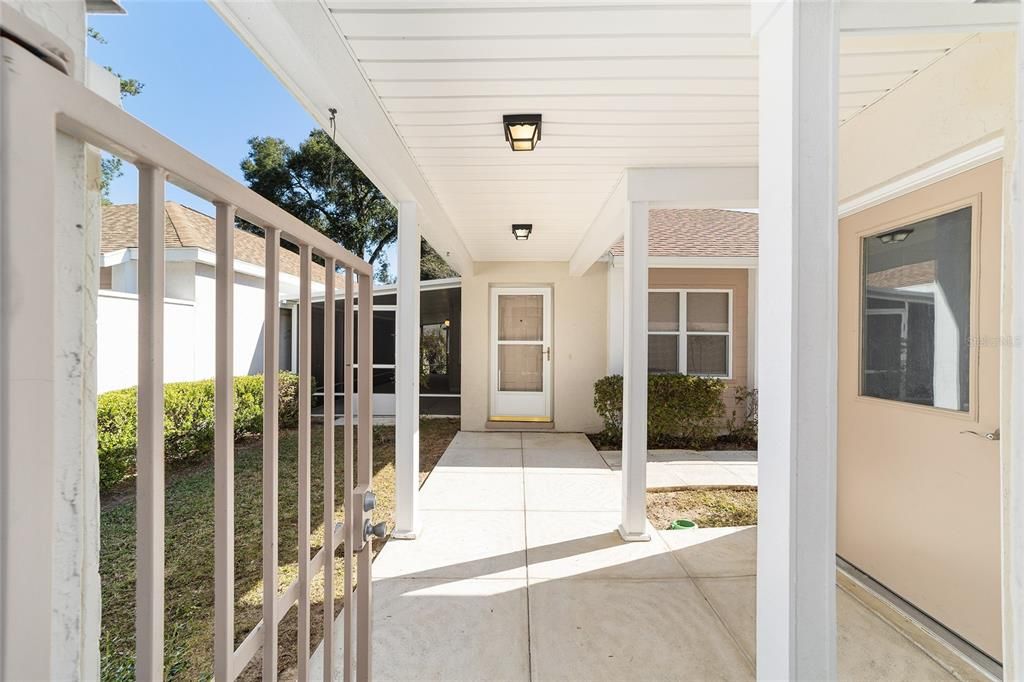 Под контрактом: $225,000 (3 спален, 2 ванн, 1320 Квадратных фут)